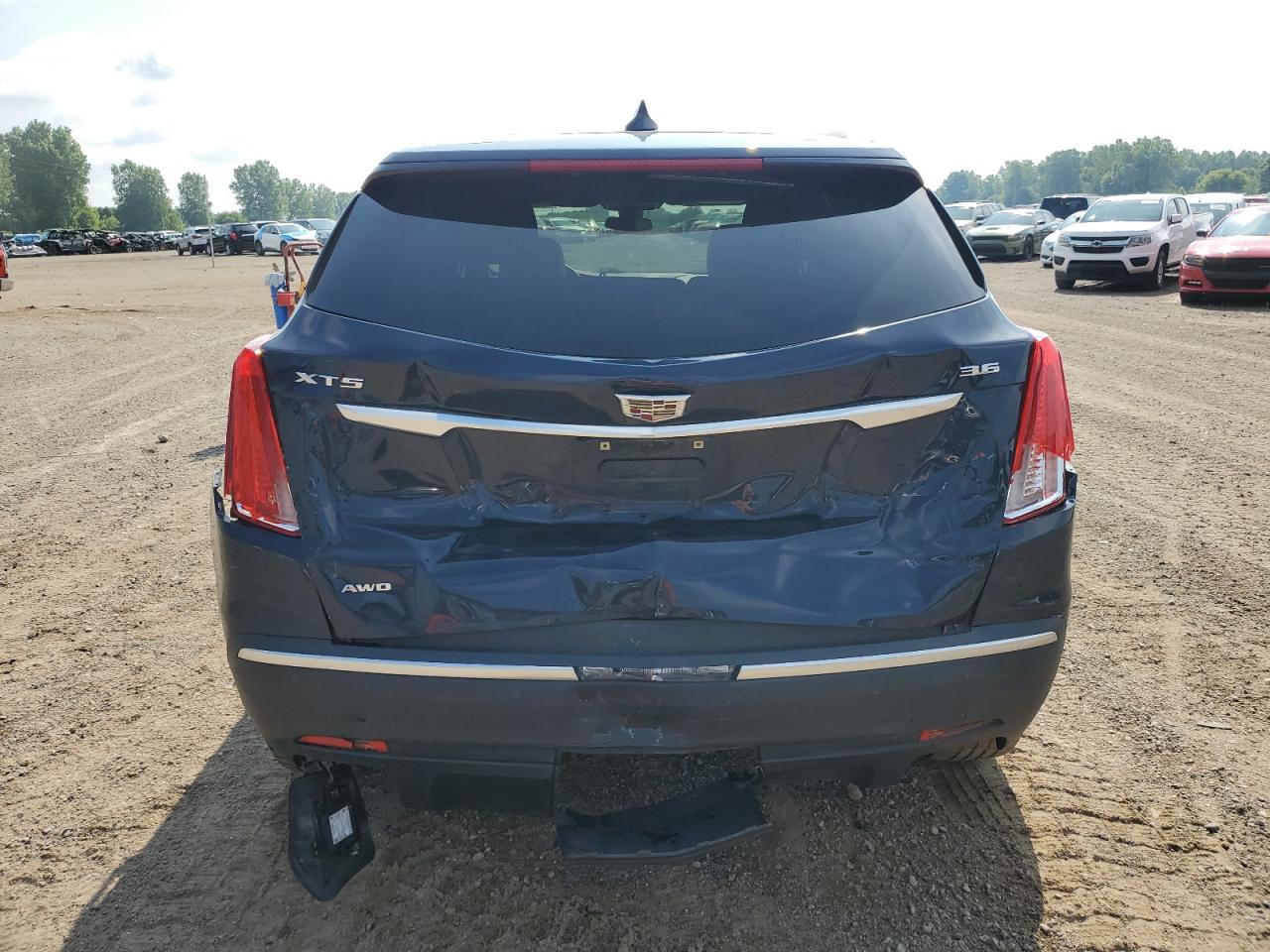 2017 Cadillac Xt5 Luxury VIN: 1GYKNDRS3HZ252414 Lot: 63686905