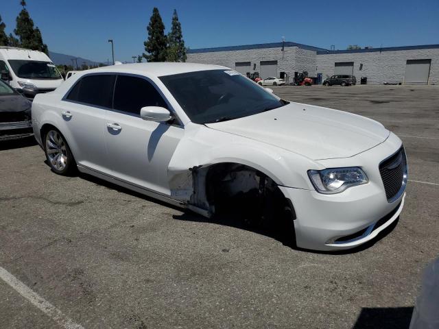  CHRYSLER 300 2019 White