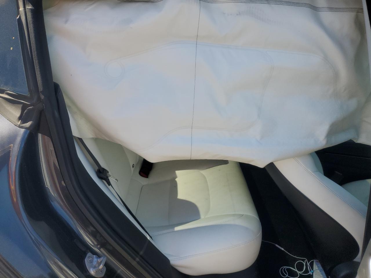 2018 Tesla Model 3 VIN: 5YJ3E1EBXJF079405 Lot: 63834465