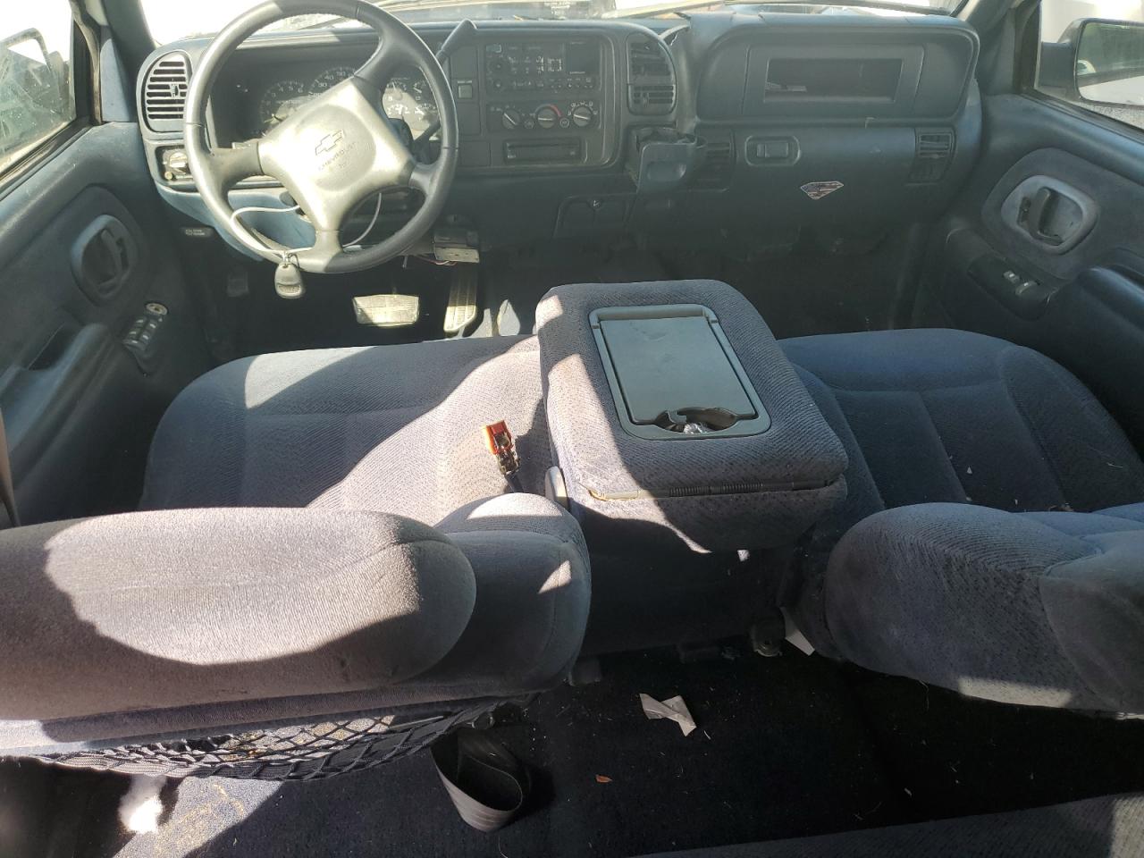 2000 Chevrolet Gmt-400 C3500 VIN: 1GCHC33J6YF481641 Lot: 63652095