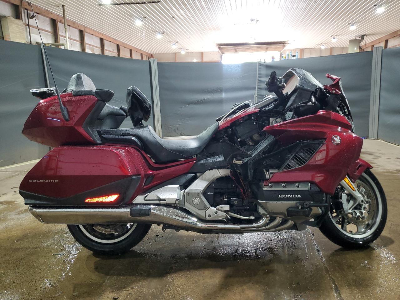 2018 Honda Gl1800 D VIN: JH2SC7950JK000293 Lot: 63642445