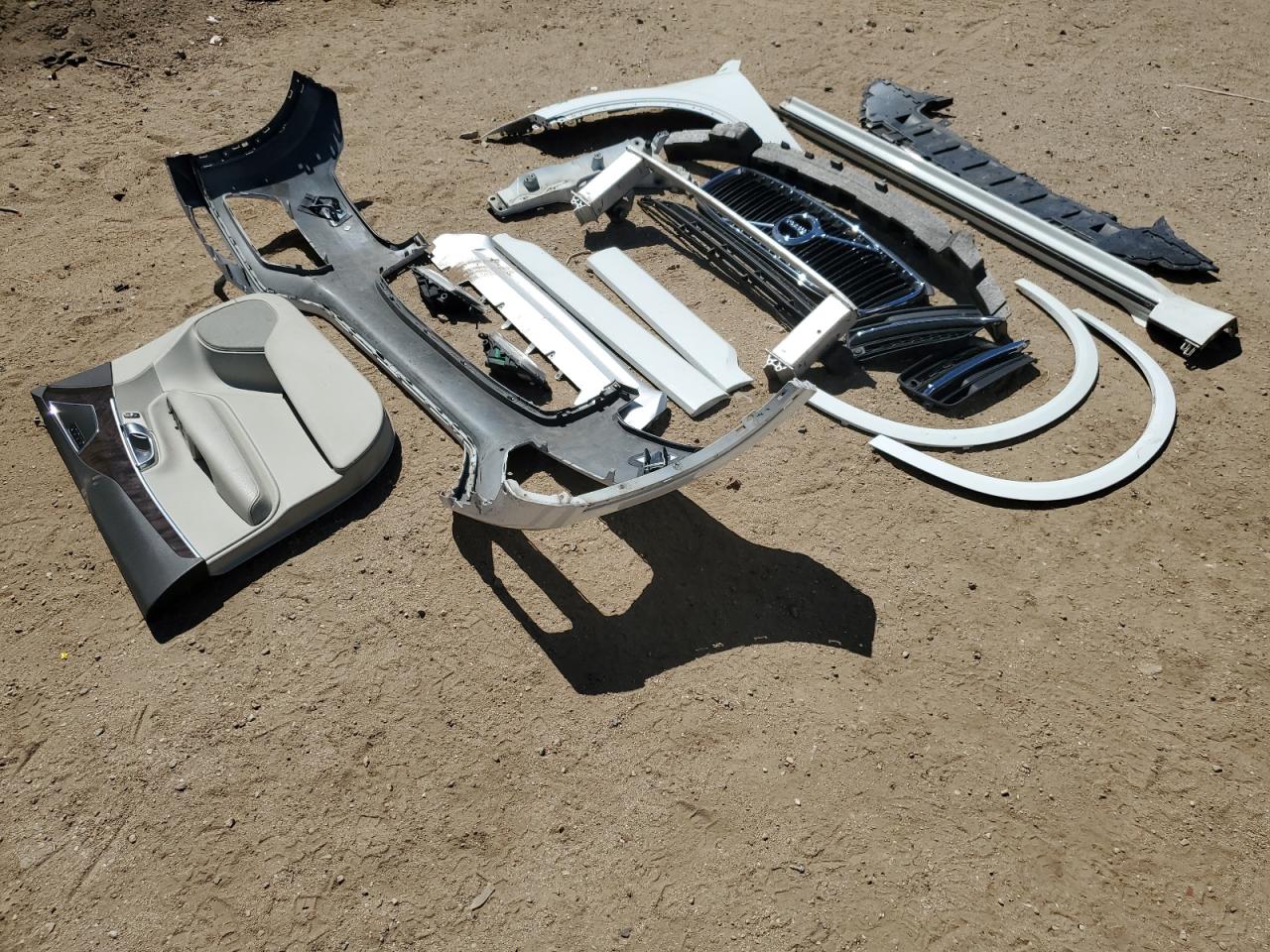 2017 Volvo Xc90 T6 VIN: YV4A22PK5H1151548 Lot: 66734675