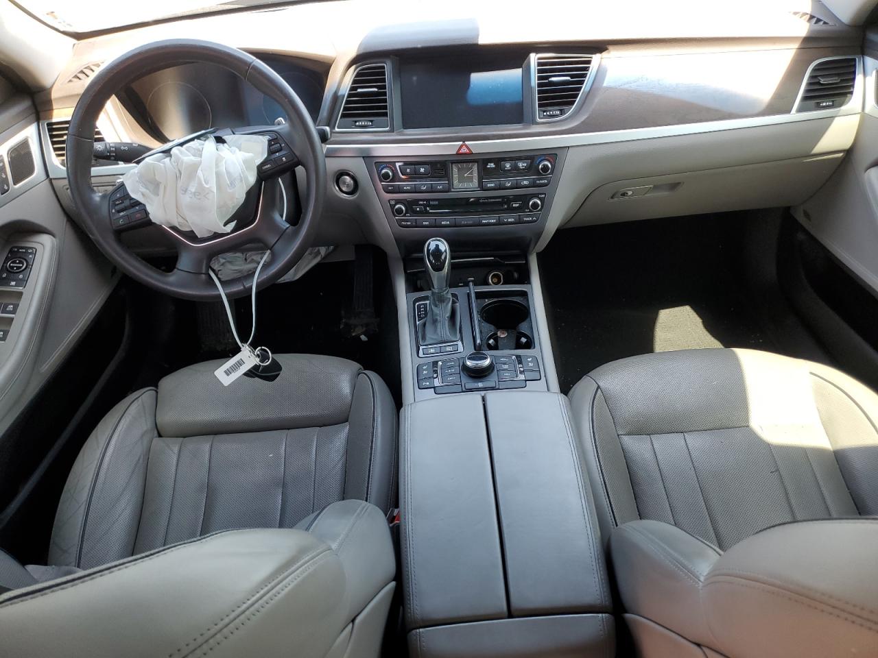 2015 Hyundai Genesis 3.8L VIN: KMHGN4JEXFU089784 Lot: 63202015