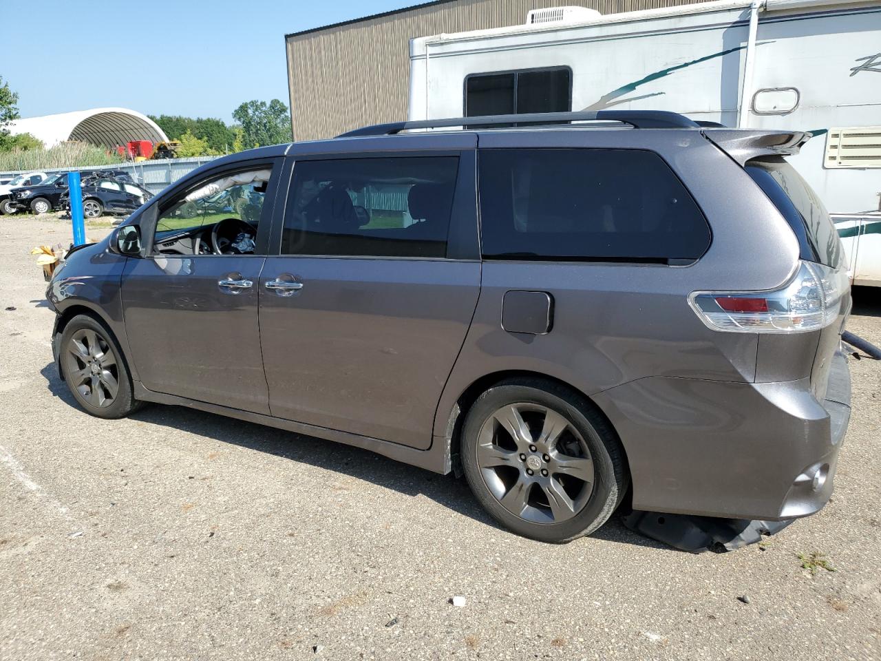 2016 Toyota Sienna Se VIN: 5TDXK3DC0GS760712 Lot: 66095155