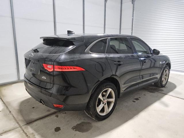  JAGUAR F-PACE 2018 Черный
