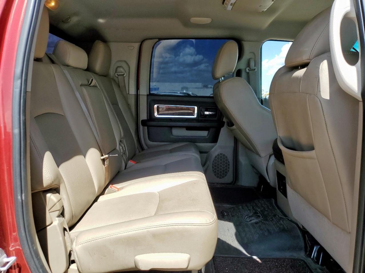 2011 Dodge Ram 2500 VIN: 3D7UT2HL2BG552364 Lot: 63760375