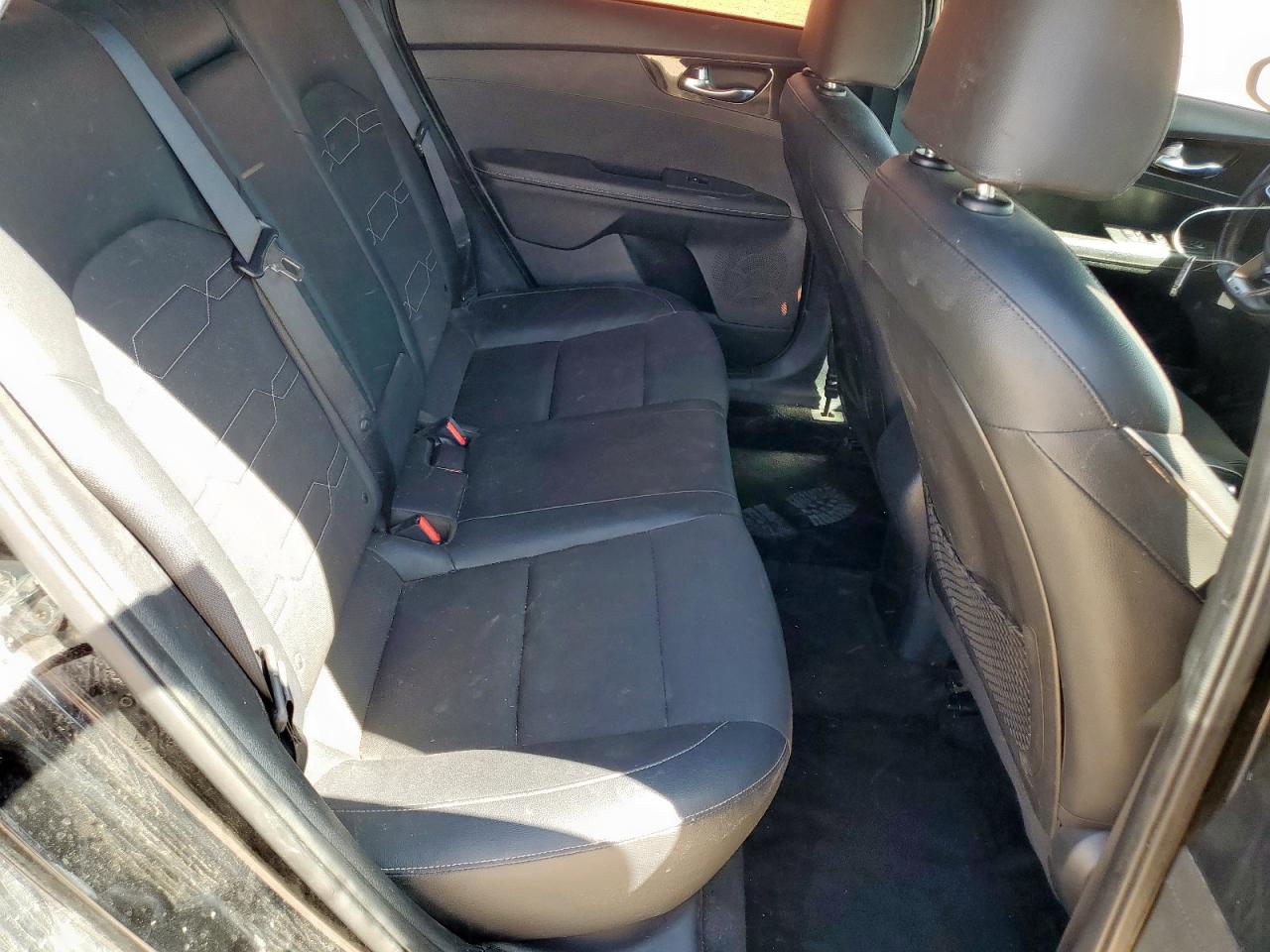 3KPF34AD1ME334982 2021 Kia Forte Gt Line