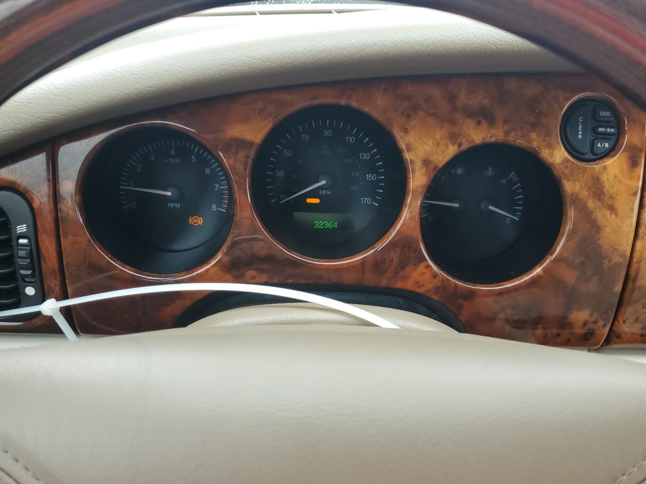 1998 Jaguar Xk8 VIN: SAJGX2245WC026558 Lot: 63384675