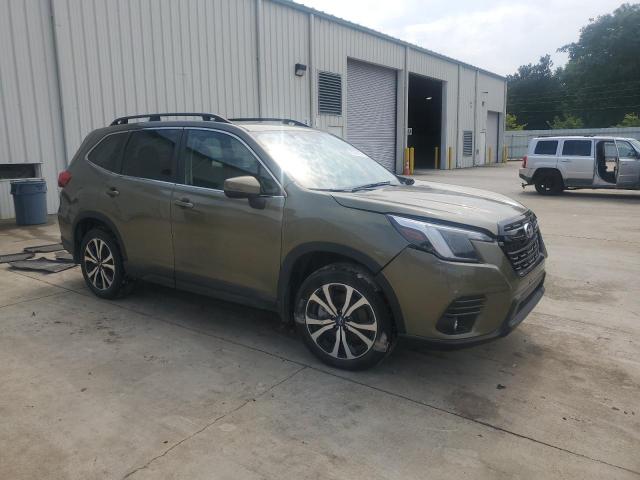  SUBARU FORESTER 2024 Зеленый