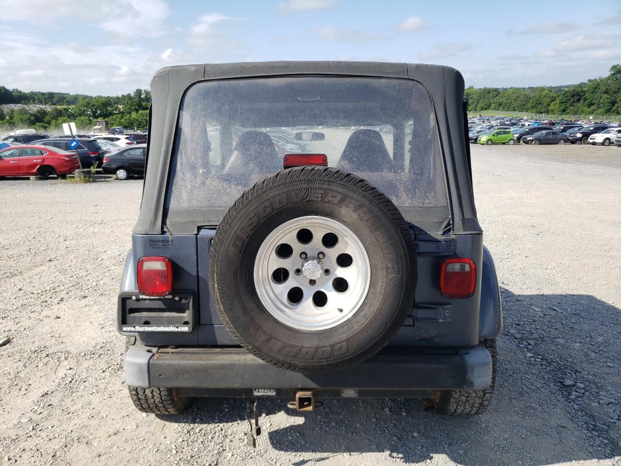 2002 Jeep Wrangler / Tj Sport VIN: 1J4FA49S02P734712 Lot: 63310225