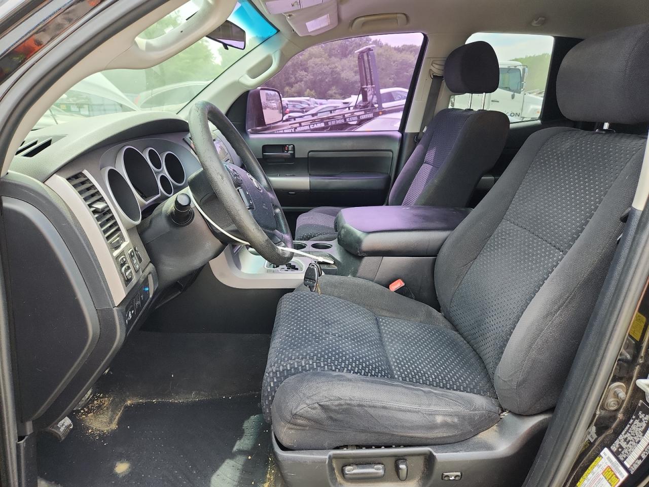 2011 Toyota Tundra Double Cab Sr5 VIN: 5TFUY5F18BX188137 Lot: 65236925