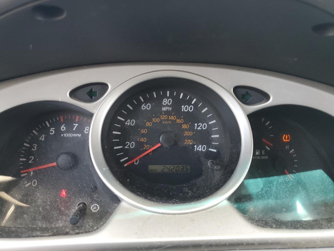 2005 Toyota Highlander Limited VIN: JTEEP21A450087814 Lot: 61029045