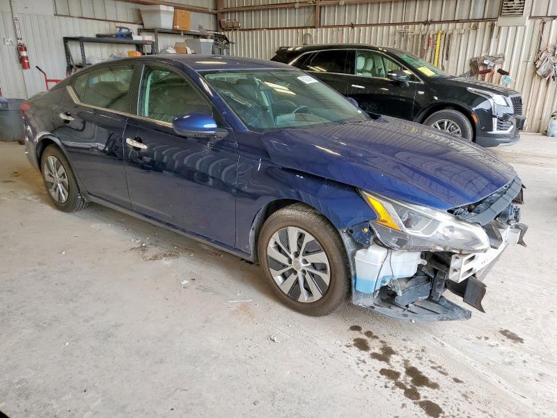  NISSAN ALTIMA 2019 Granatowy