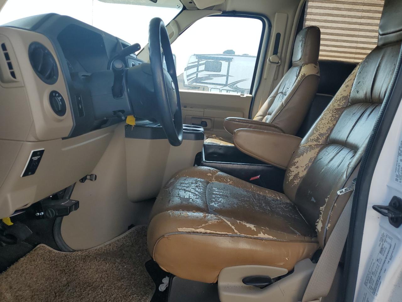 2015 Ford Econoline E450 Super Duty Cutaway Van VIN: 1FDXE4FS3FDA34091 Lot: 63699385