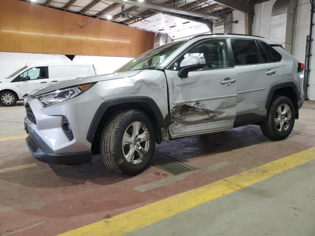  TOYOTA RAV4 2019 Srebrny