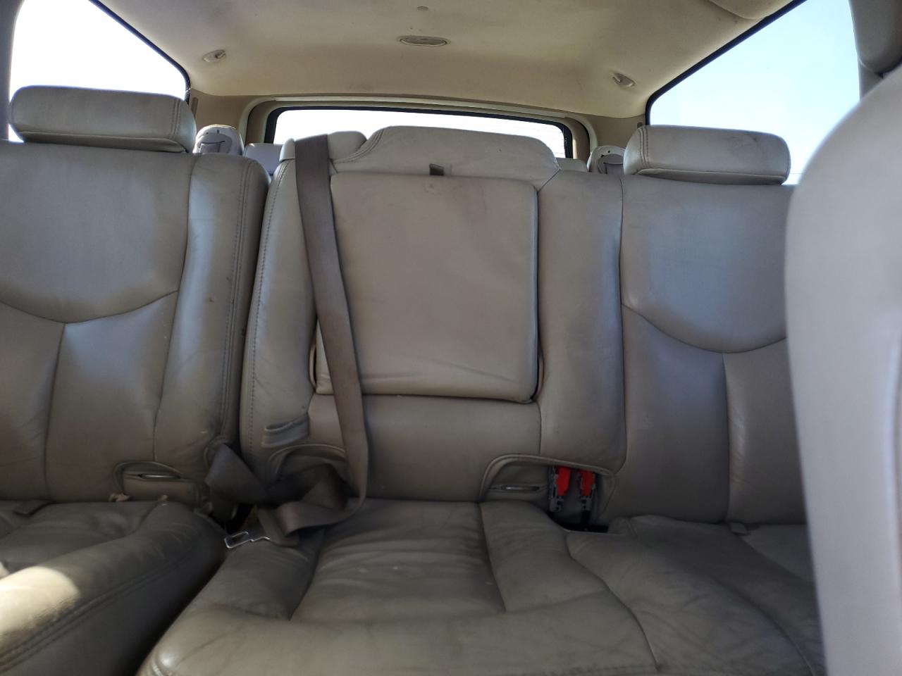 2003 GMC Yukon Xl K1500 VIN: 1GKFK16TX3J303480 Lot: 63943625