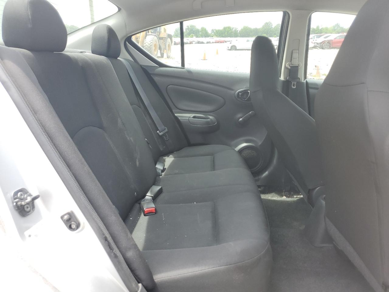 2016 Nissan Versa S VIN: 3N1CN7AP5GL828967 Lot: 65629095