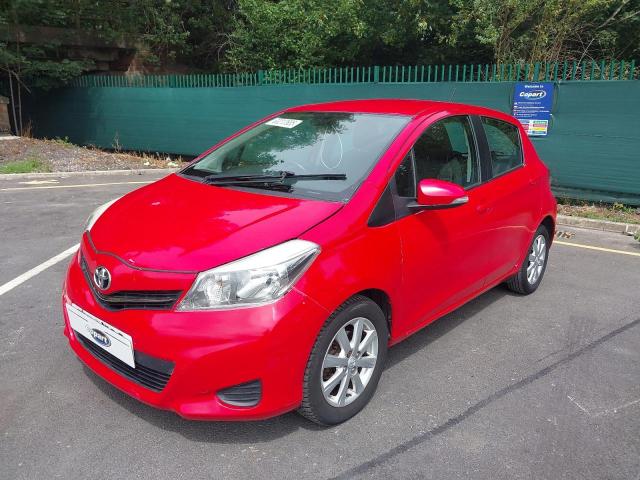 TOYOTA YARIS TR V 2013