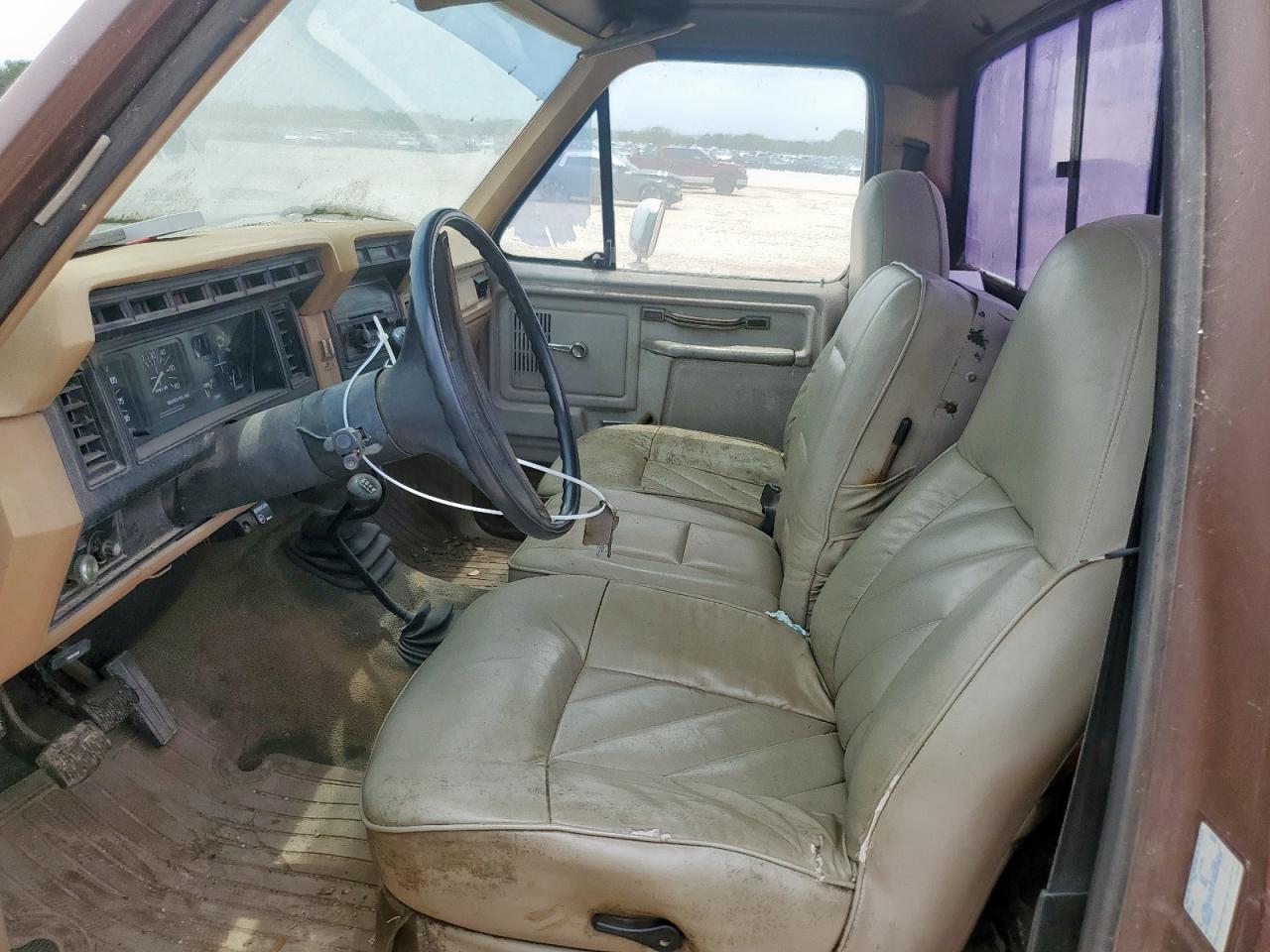 1983 Ford F150 VIN: 1FTEF14Y1DLA86384 Lot: 61199765