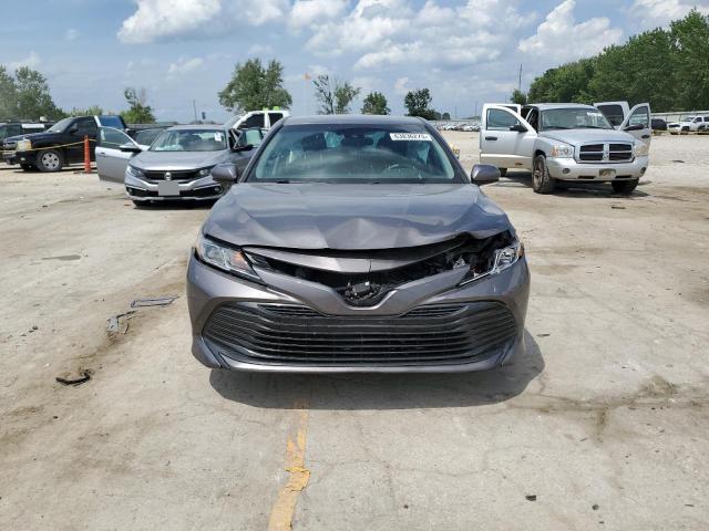  TOYOTA CAMRY 2018 Szary