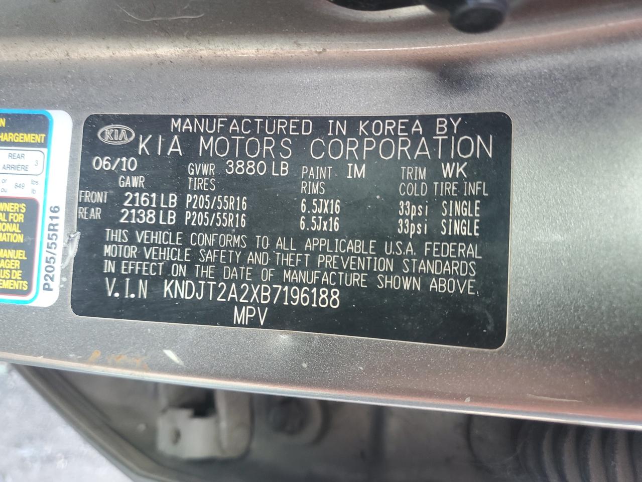 2011 Kia Soul + VIN: KNDJT2A2XB7196188 Lot: 66071545