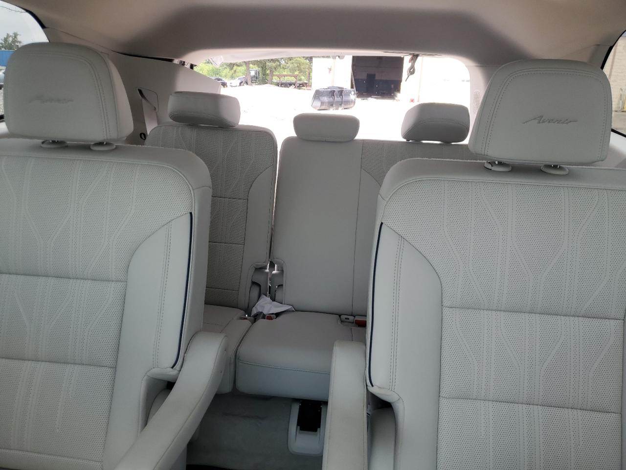 2025 Buick Enclave Avenir VIN: 5GAERCRS0SJ121319 Lot: 65136935