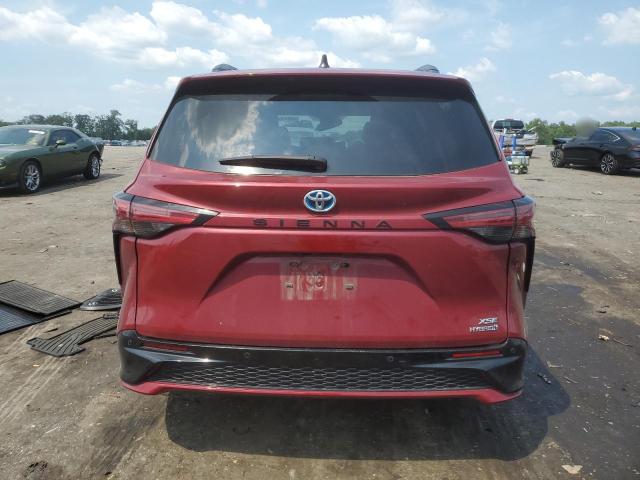  TOYOTA SIENNA 2023 Красный