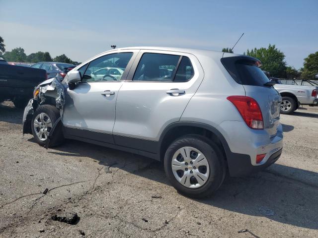  CHEVROLET TRAX 2018 Srebrny