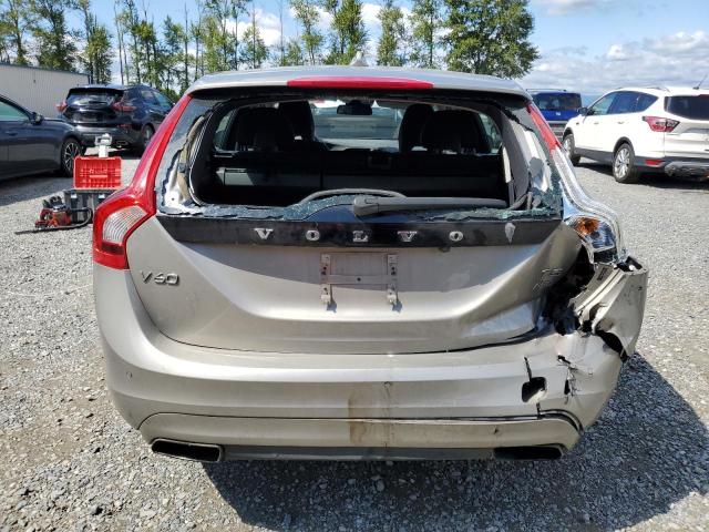  VOLVO V60 2015 Silver