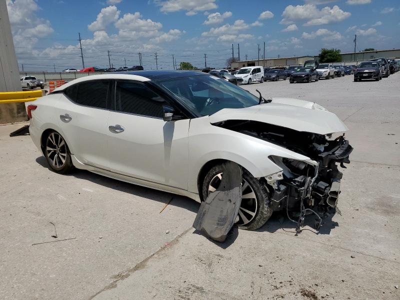  NISSAN MAXIMA 2017 Белы