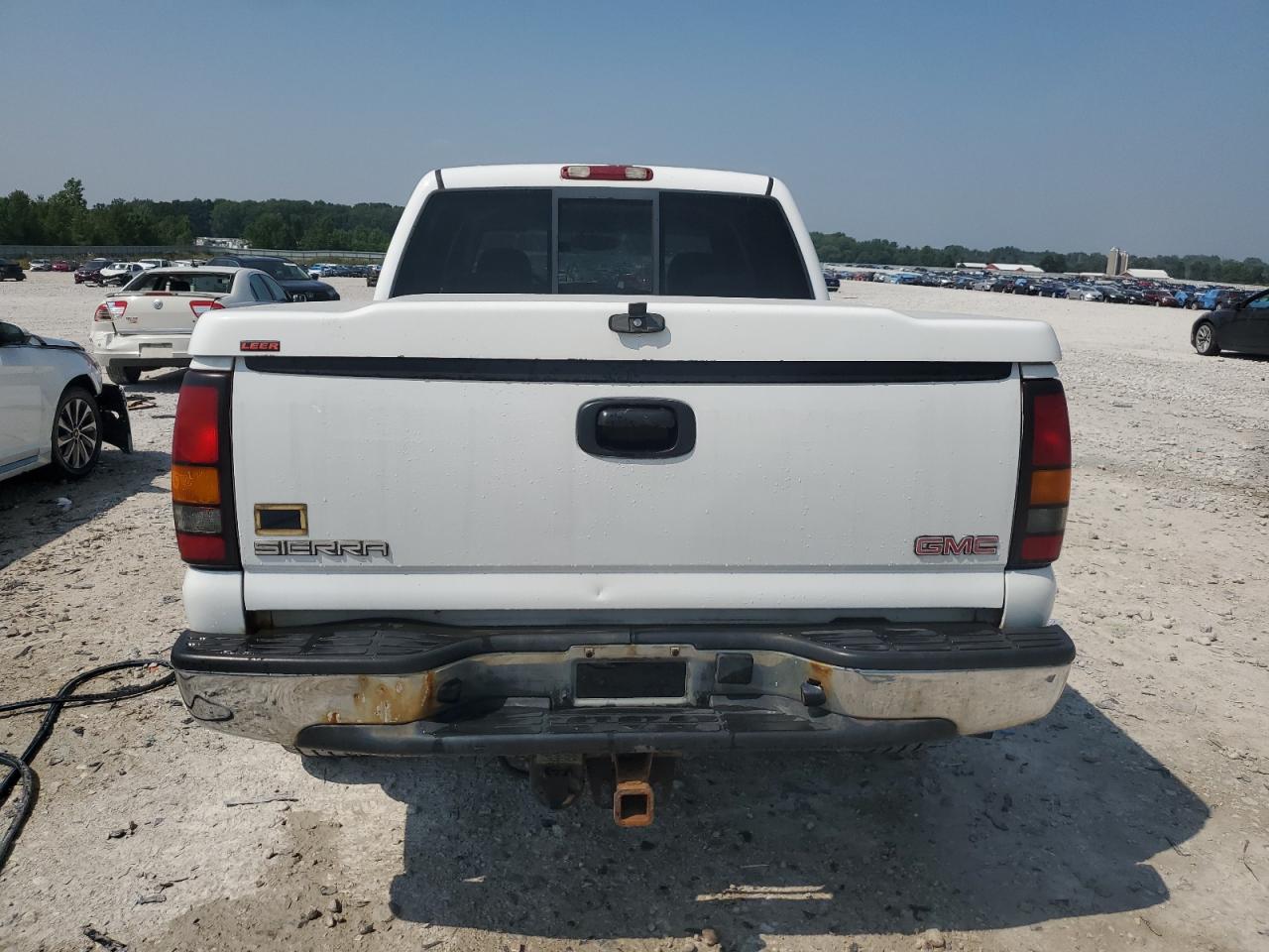 2005 GMC New Sierra K1500 VIN: 2GTEK13T251142521 Lot: 63245555