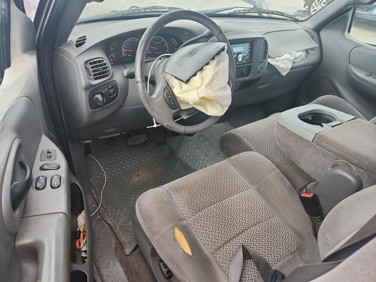 2002 Ford F150 VIN: 2FTRX18L02CA15455 Lot: 63021485