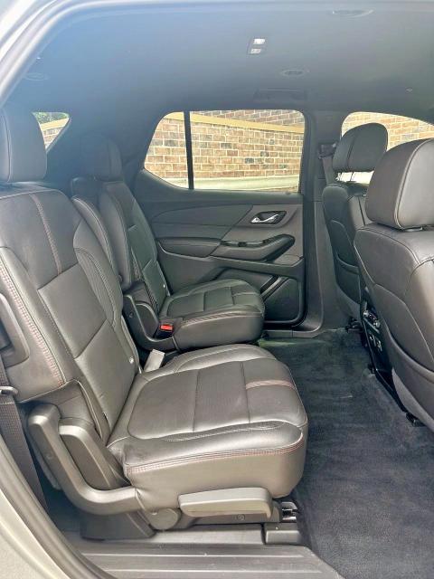  CHEVROLET TRAVERSE 2023 Gray