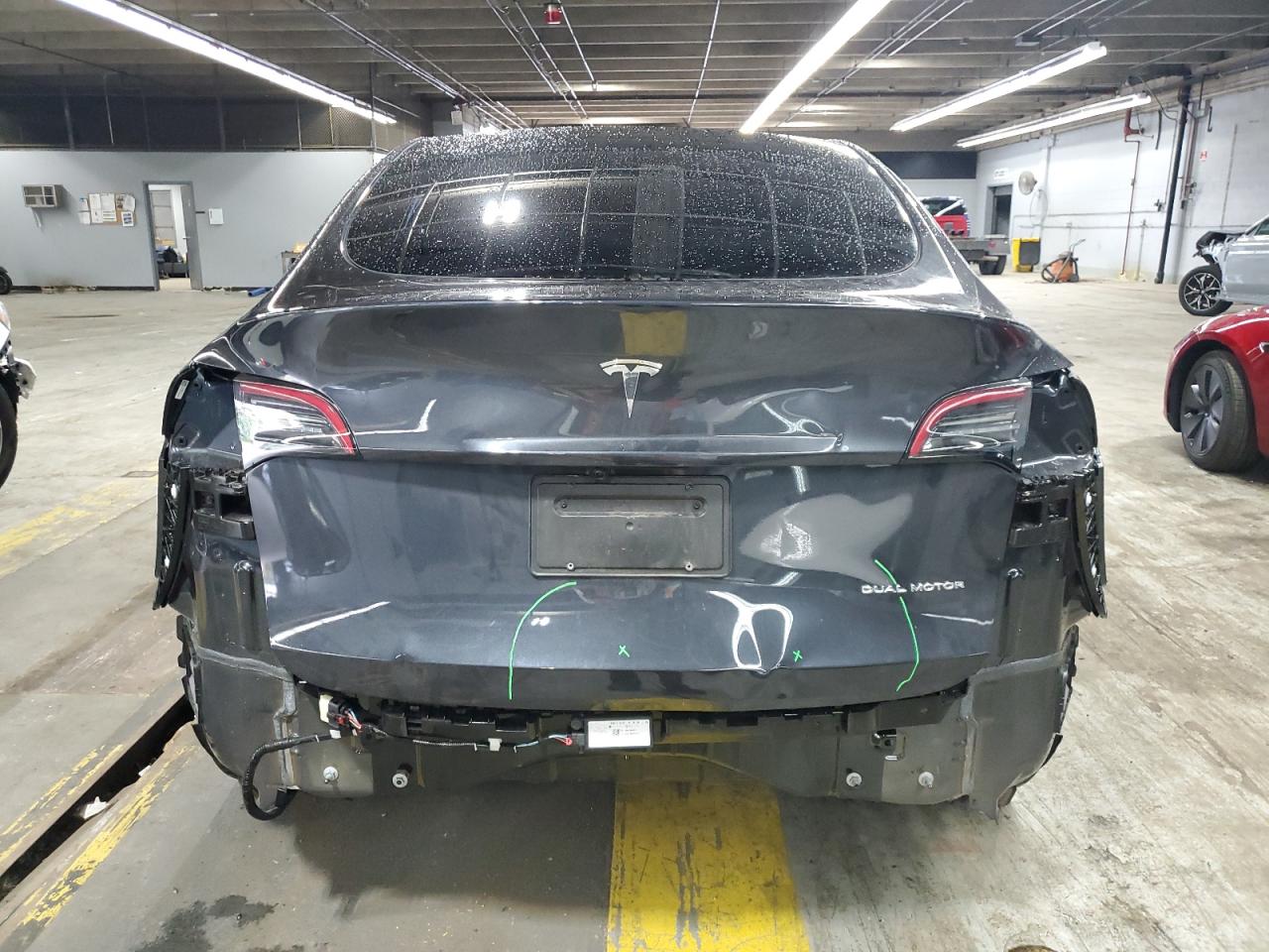 2025 Tesla Model Y VIN: 7SAYGDEE6SF287104 Lot: 67078875