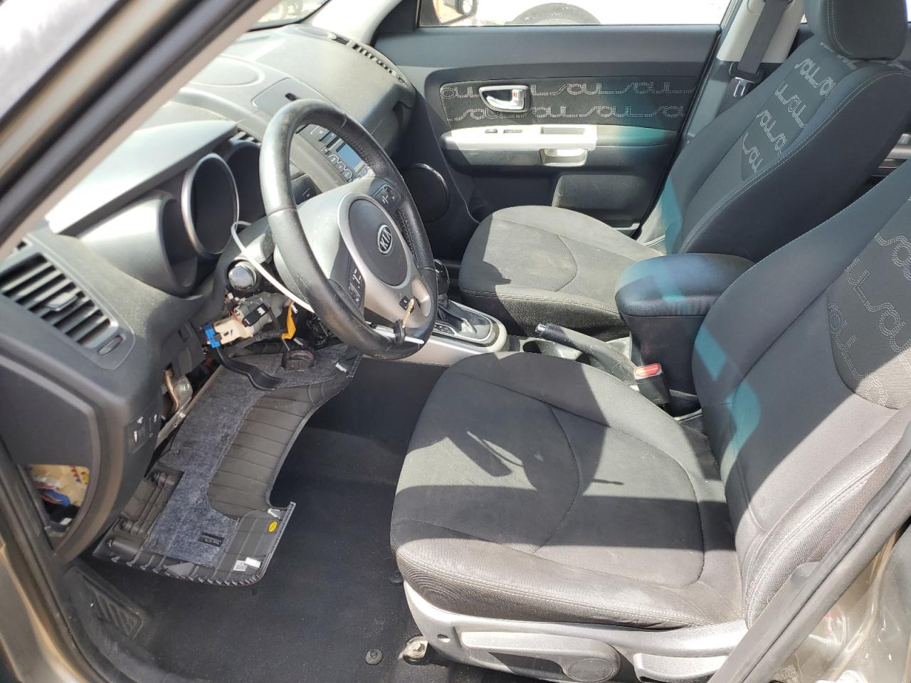 2012 Kia Soul + VIN: KNDJT2A6XC7386982 Lot: 65059035