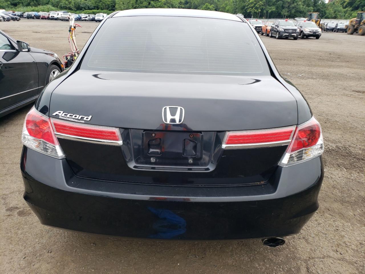 2011 Honda Accord Lx VIN: 1HGCP2F39BA108749 Lot: 64566345
