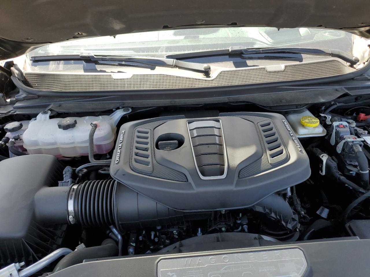 2024 Jeep Grand Wagoneer L Series Iii VIN: 1C4SJSGP0RS159302 Lot: 66642895