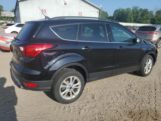  FORD ESCAPE 2019 Czarny