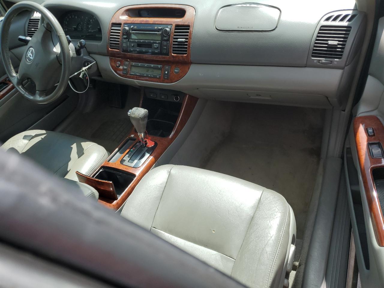 2004 Toyota Camry Le VIN: 4T1BE30K04U792075 Lot: 63822785