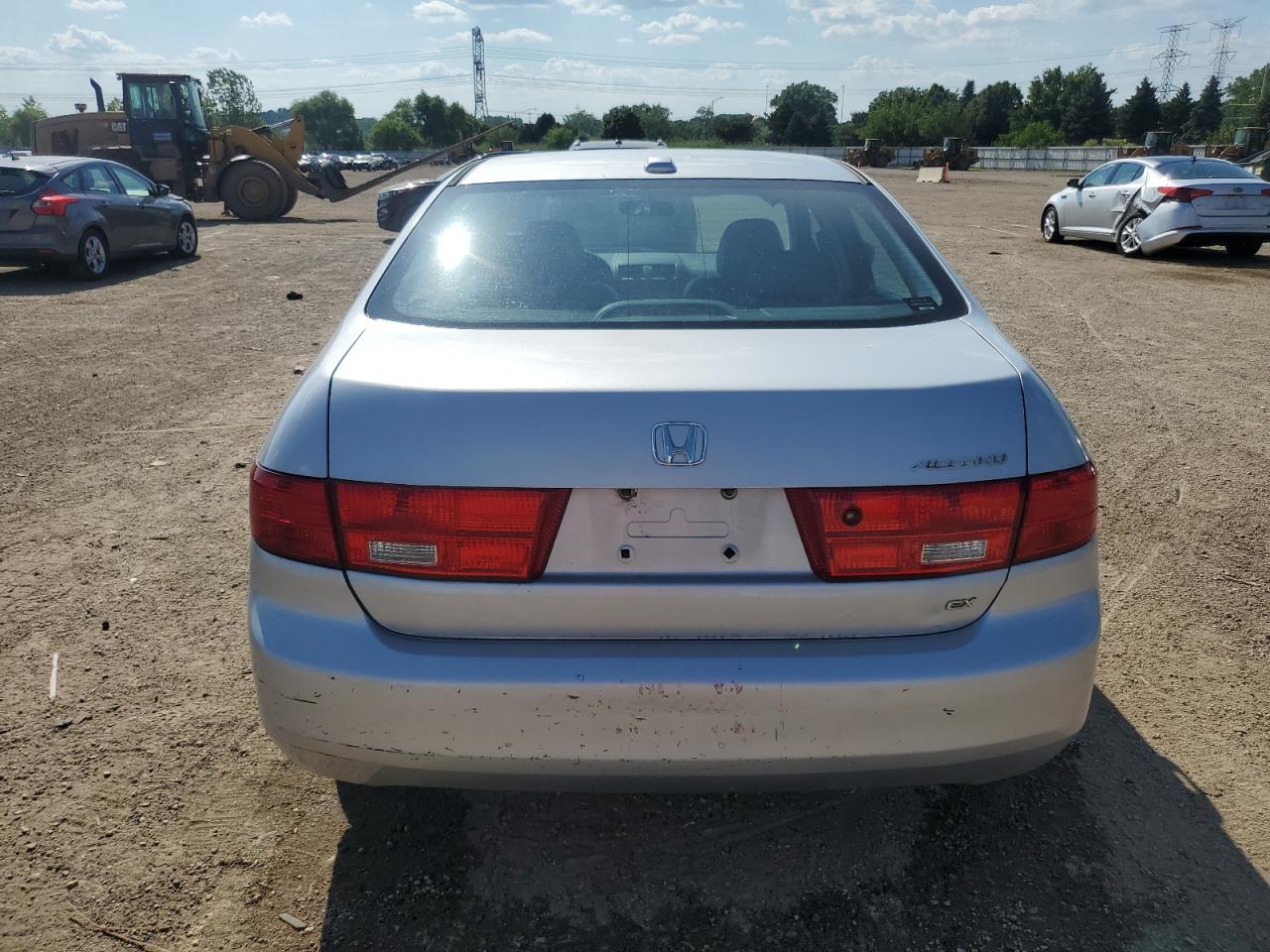 2005 Honda Accord Ex VIN: 1HGCM56815A067740 Lot: 62697565