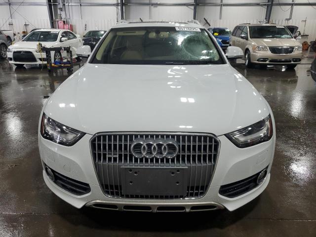  AUDI A4 2013 White