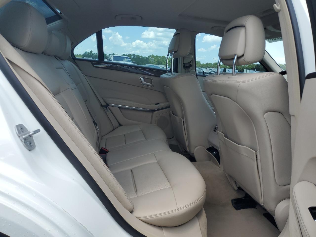 2014 Mercedes-Benz E 350 VIN: WDDHF5KB1EA810693 Lot: 64420255