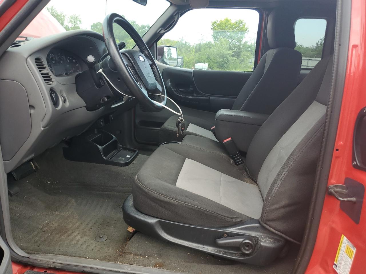 2011 Ford Ranger Super Cab VIN: 1FTLR4EE5BPA27770 Lot: 64189735