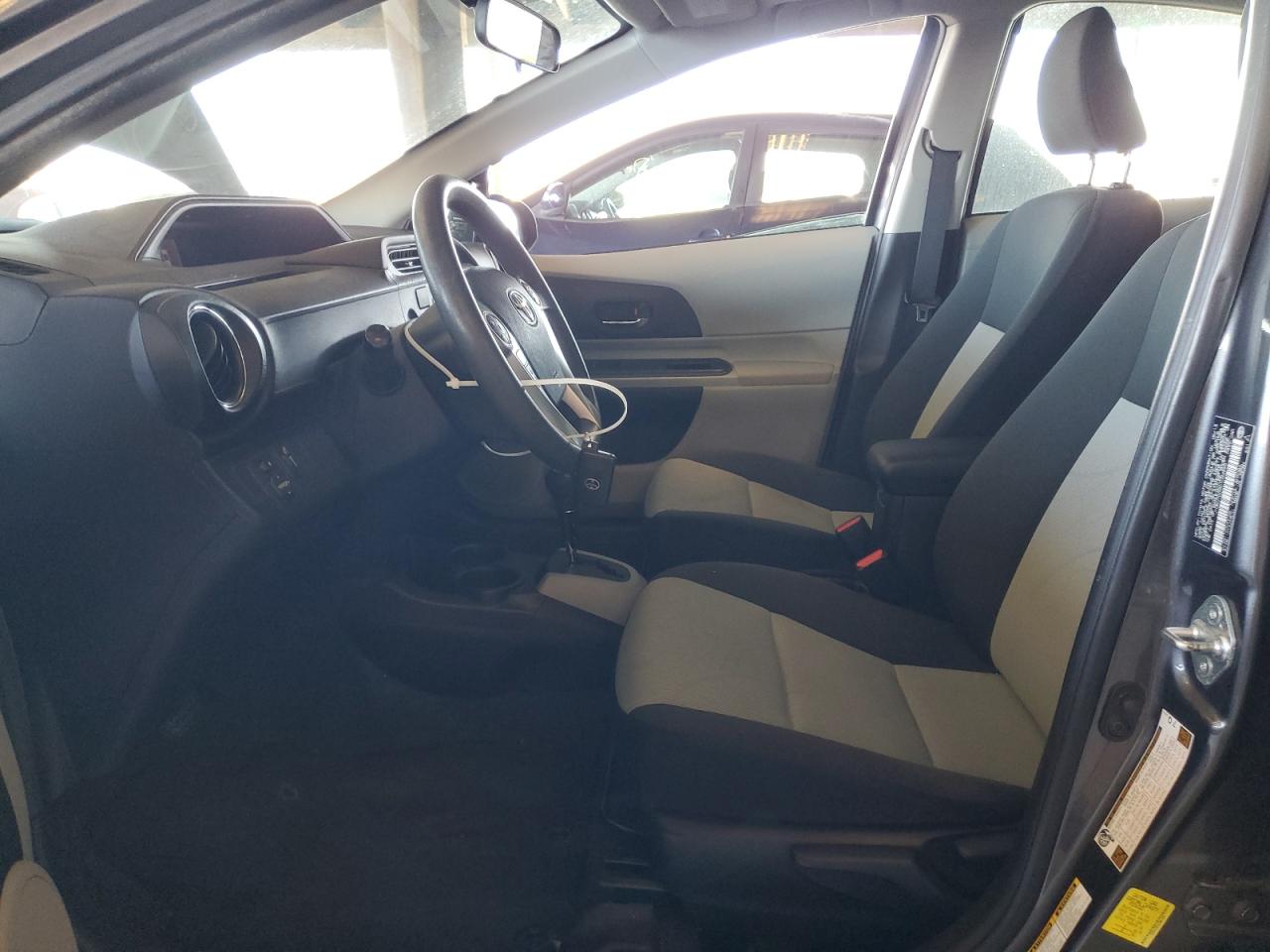 2013 Toyota Prius C VIN: JTDKDTB32D1042885 Lot: 63251705