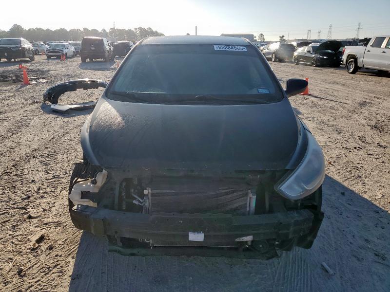 Hatchbacks HYUNDAI ACCENT 2016 Czarny