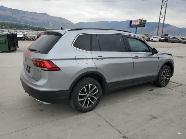  VOLKSWAGEN TIGUAN 2019 Серебристый