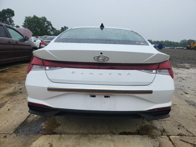 HYUNDAI ELANTRA 2021 Белы