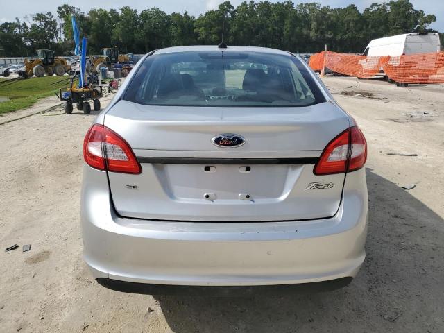  FORD FIESTA 2013 Серебристый