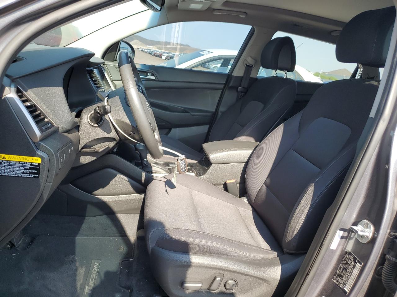 2018 Hyundai Tucson Value VIN: KM8J33A20JU629003 Lot: 63695975