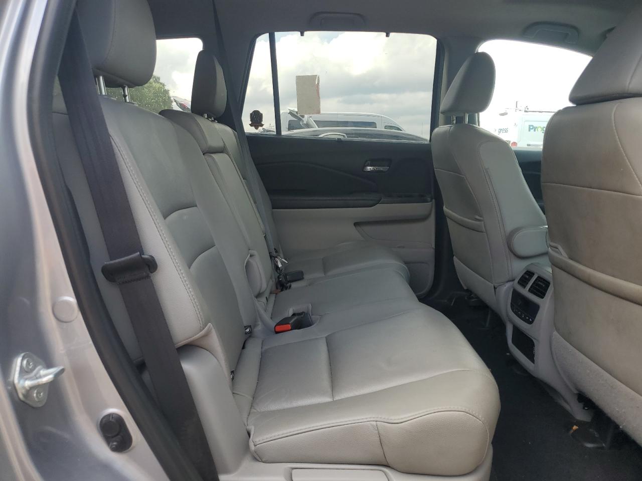 2022 Honda Pilot Exl VIN: 5FNYF6H55NB000895 Lot: 64764535